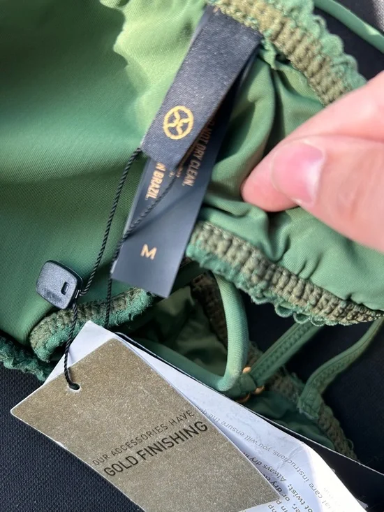 Vix Swim Scales Luli Green Bikini Top NWT Medium - Picture 3 of 3